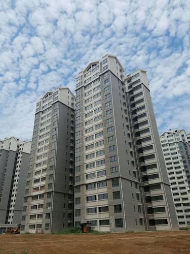 銅煤公司承建的銅煤2號蘭花園小區順利通過竣工驗收