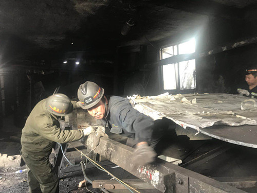 機電安裝公司:滿滿冬日情 慰問暖人心