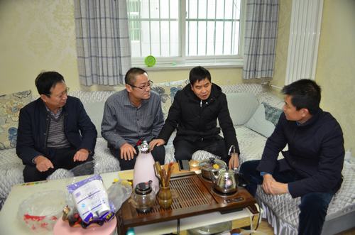 澄合分公司春節前慰問困難職工