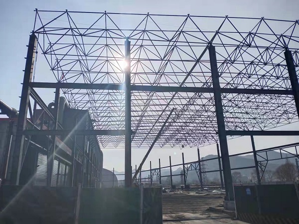 陜煤建設綠宇公司：堅守崗位全速推進項目建設