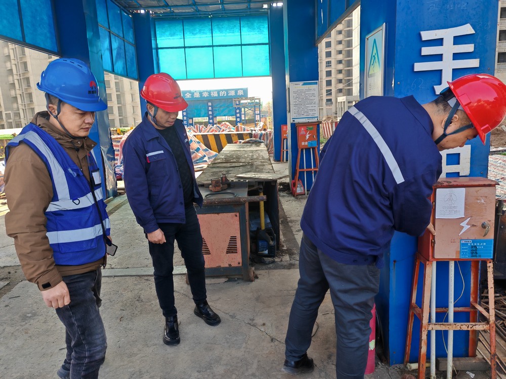 陜煤建設(shè)銅煤公司:百日安全攻堅(jiān)聚能量 青年助安勇?lián)?dāng)