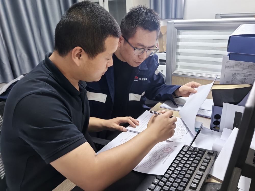 陜煤建設(shè)洗選煤運(yùn)營(yíng)公司第五項(xiàng)目部:當(dāng)“師帶徒”遇上“教師節(jié)” 感恩薪火永相傳