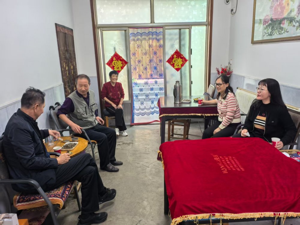 陜煤建設天工公司:月滿中秋情暖天工 走訪慰問致敬芳華