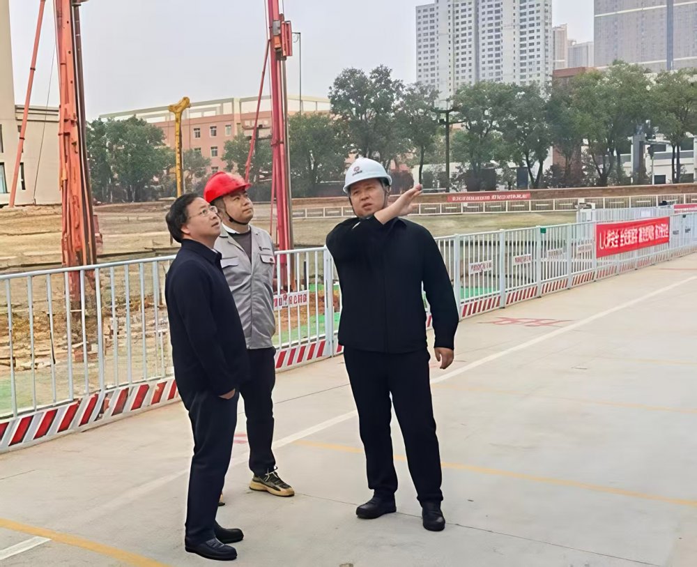 銅川市副市長(zhǎng)陳浩蒞臨陜煤建設(shè)銅煤公司銅川云谷市集項(xiàng)目視察指導(dǎo)工作