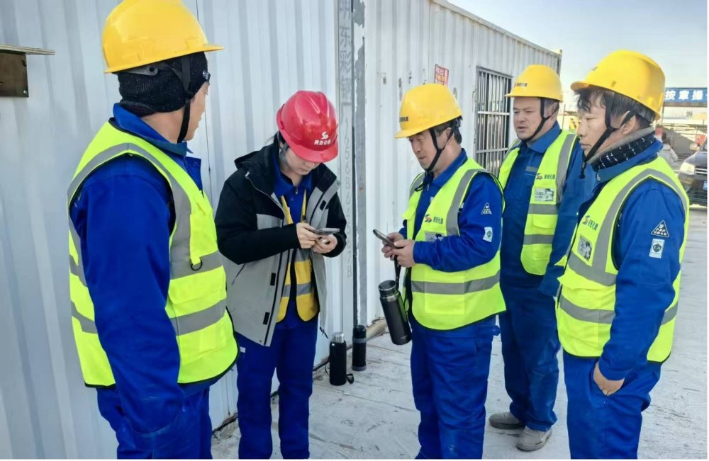 嚴抓實名管理，筑牢項目根基