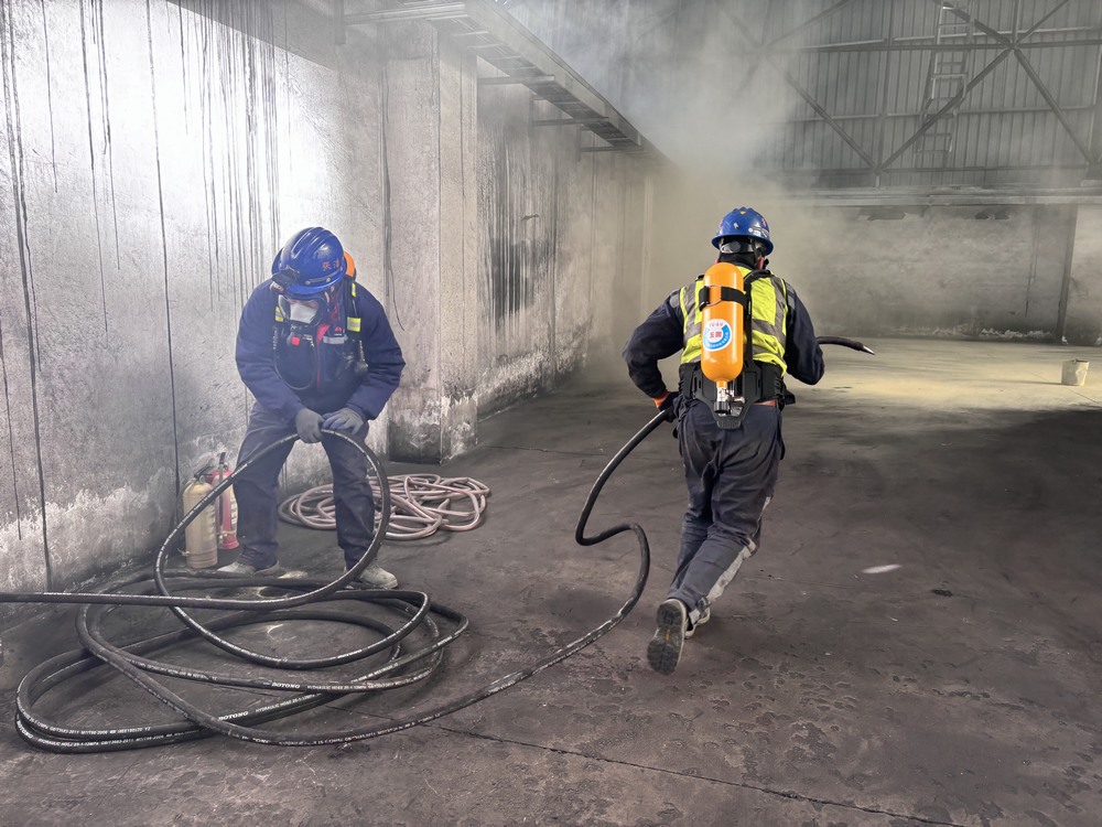 陜煤建設(shè)洗選煤運(yùn)營公司榆陽運(yùn)營項(xiàng)目部:演練淬精兵 防患于未“燃”??